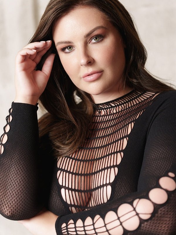 Le Desir Kalyke Catsuit Grote Maten Zwart, voorkant close-up poserend